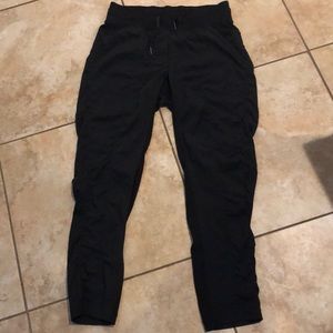 Lululemon Dance Studio crops unlined